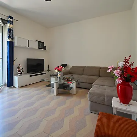 M3 View לצ'ה